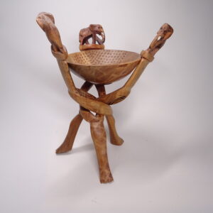 Vervlecht standaard met schaal