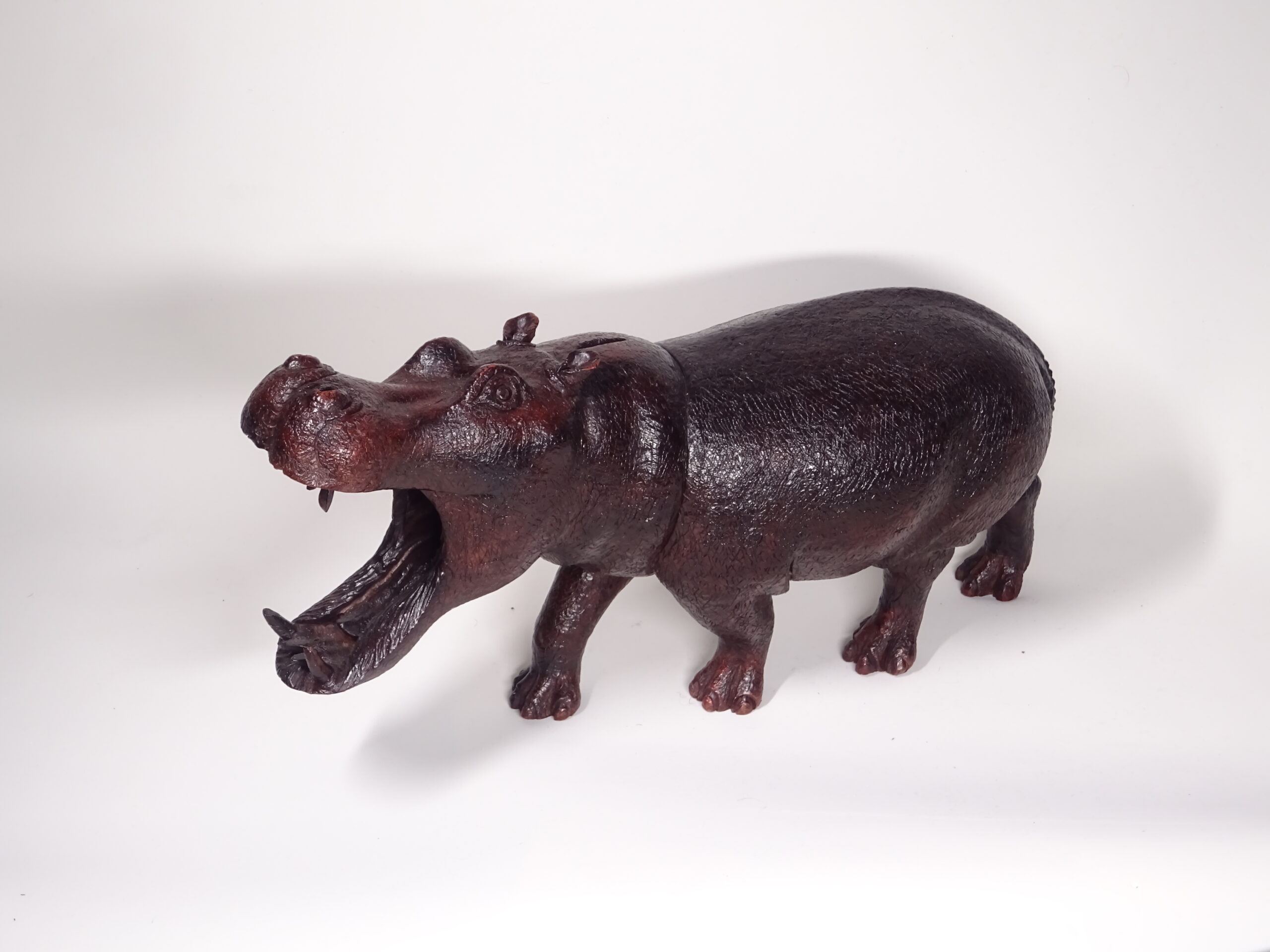 Nijlpaard houten beeld